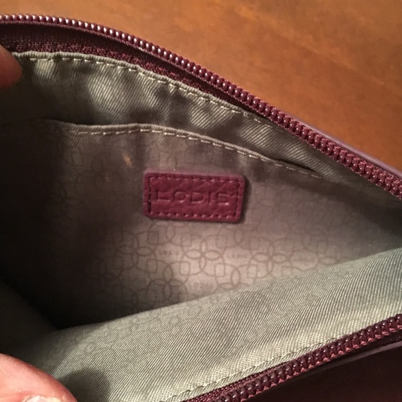 Lodis burgundy gold chain evening wristlet bag - Picture 4 of 4